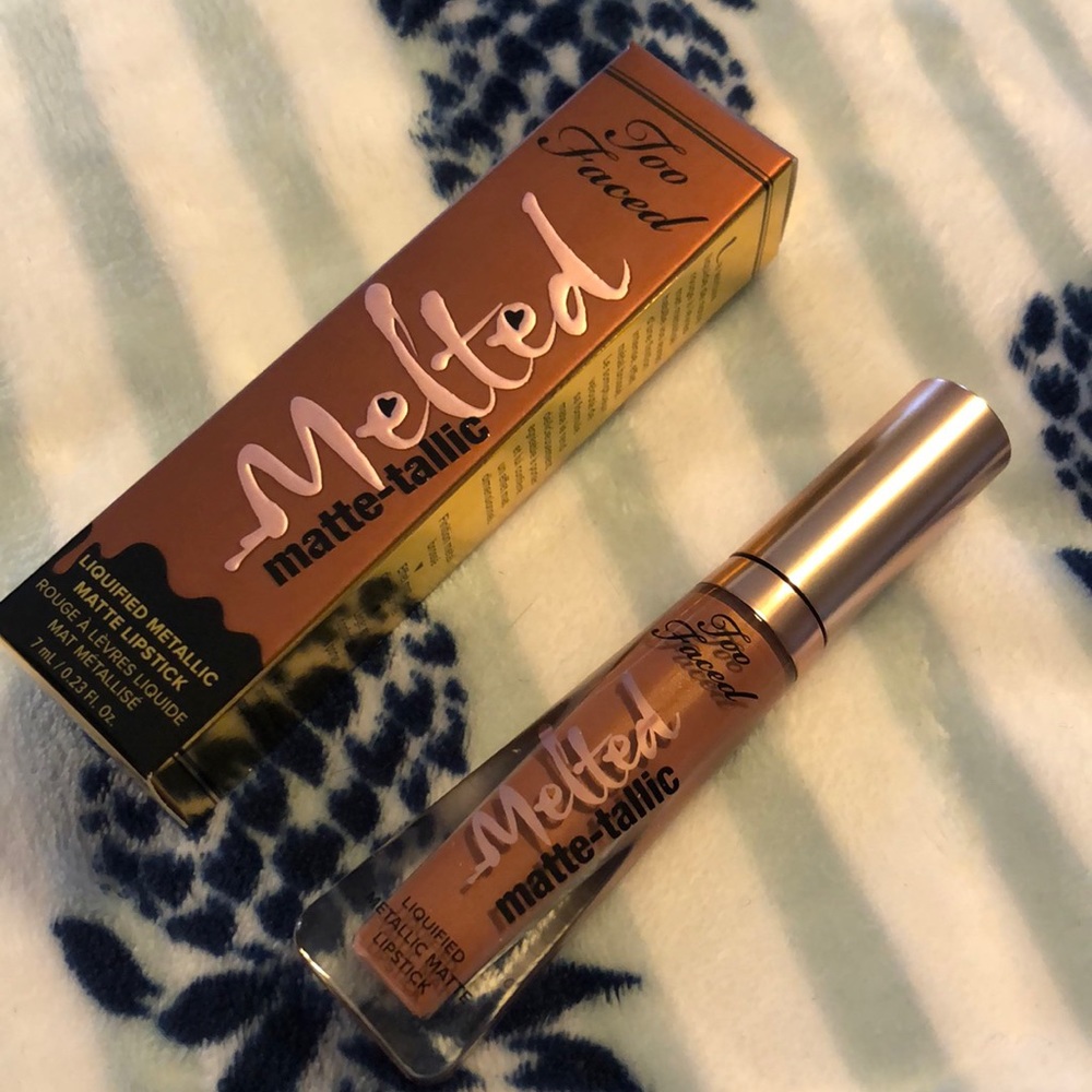Too Faced Melted matte-tallic